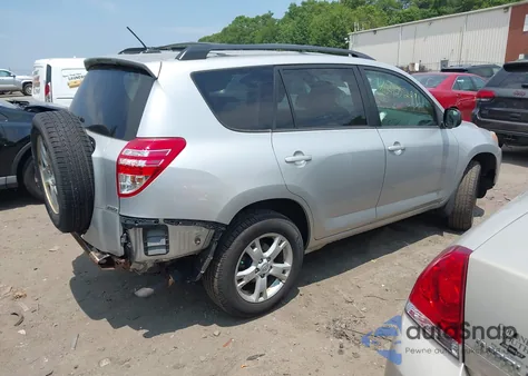 2012 Toyota Rav4 из США, поврежденный, VIN 2T3BF4DV4CW257411